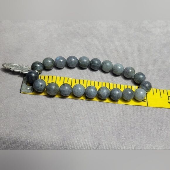Malagasy Labradorite Beaded Bracelet - Picture 11 of 12